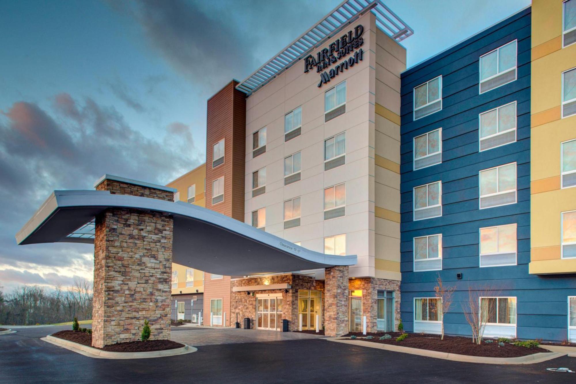 Fairfield Inn & Suites By Marriott Roanoke Salem Exterior foto